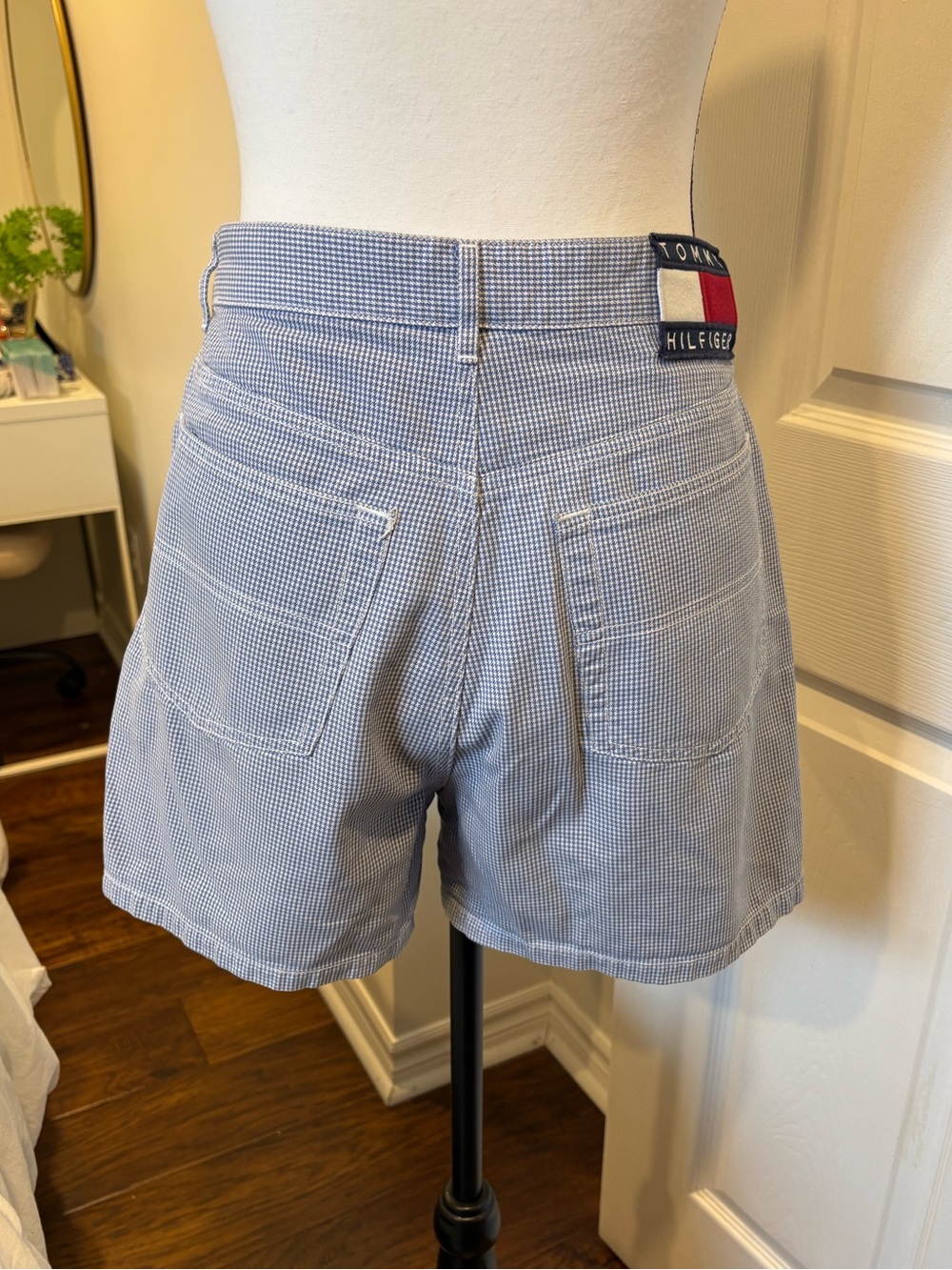 Vintage Tommy Hilfiger Houndstooth Carpenter Shorts Size 8 Y2K